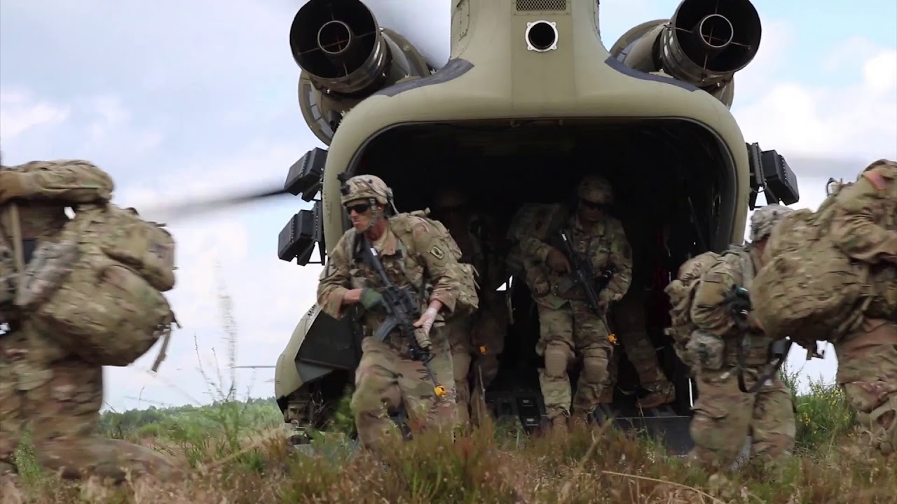 1-143 IR Conducts Air Assault & Wet Gap Crossing in Poland