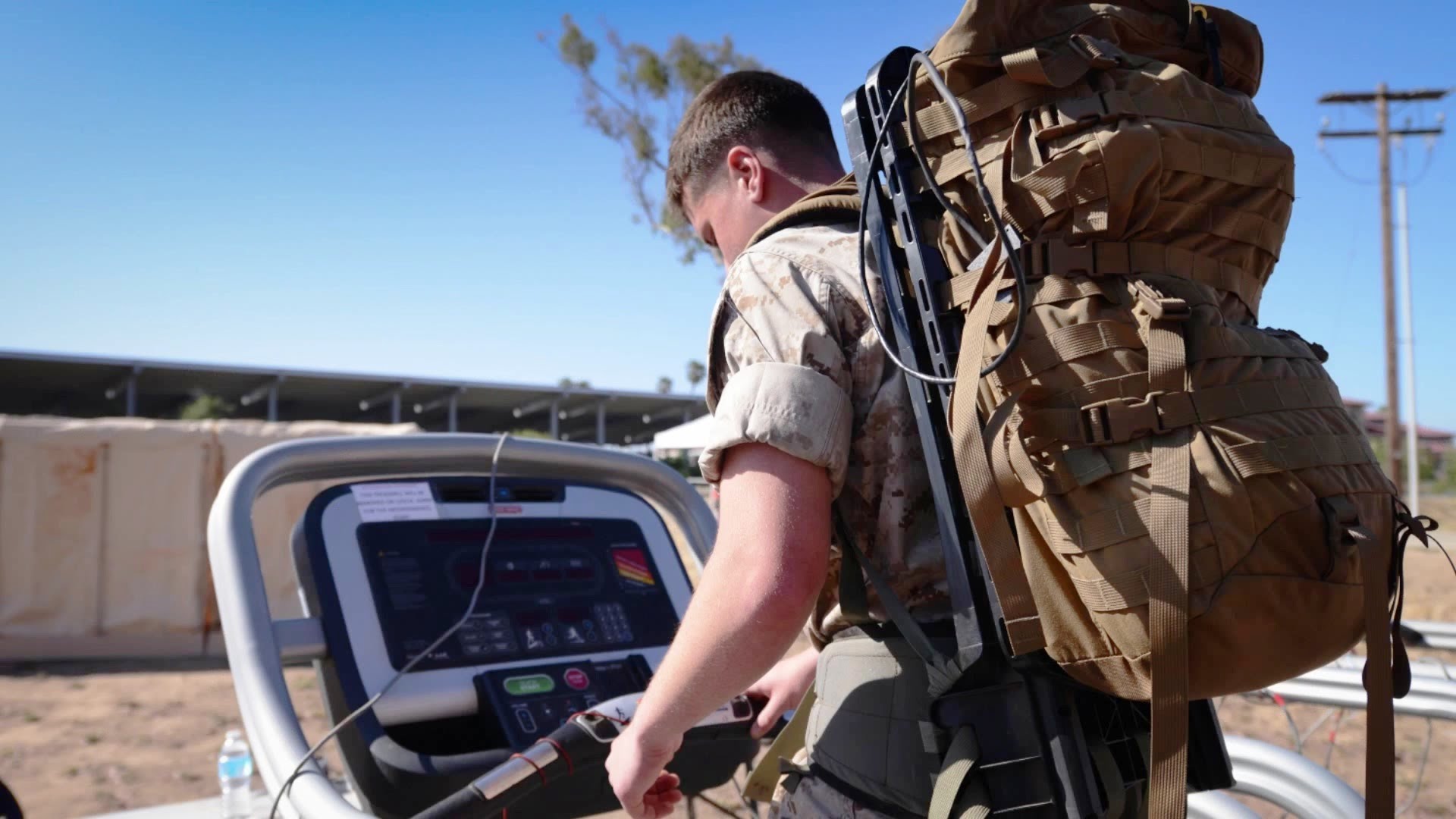 Marines TV - Lightning Packs Electricity-Generating Backpack Field Testing [1080p]