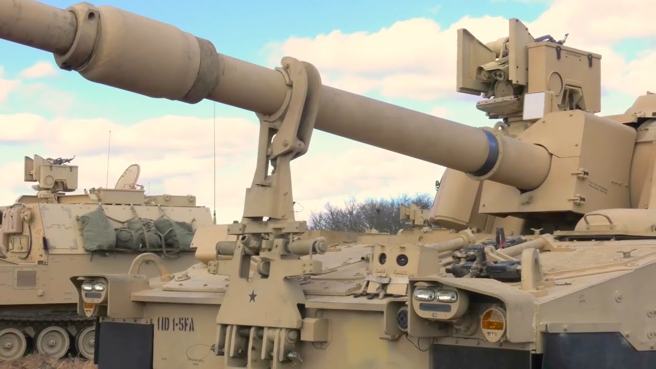 US 1st Infantry Division - M109A7 Paladin 155mm Self-Propelled Howitzer Training [1080p]