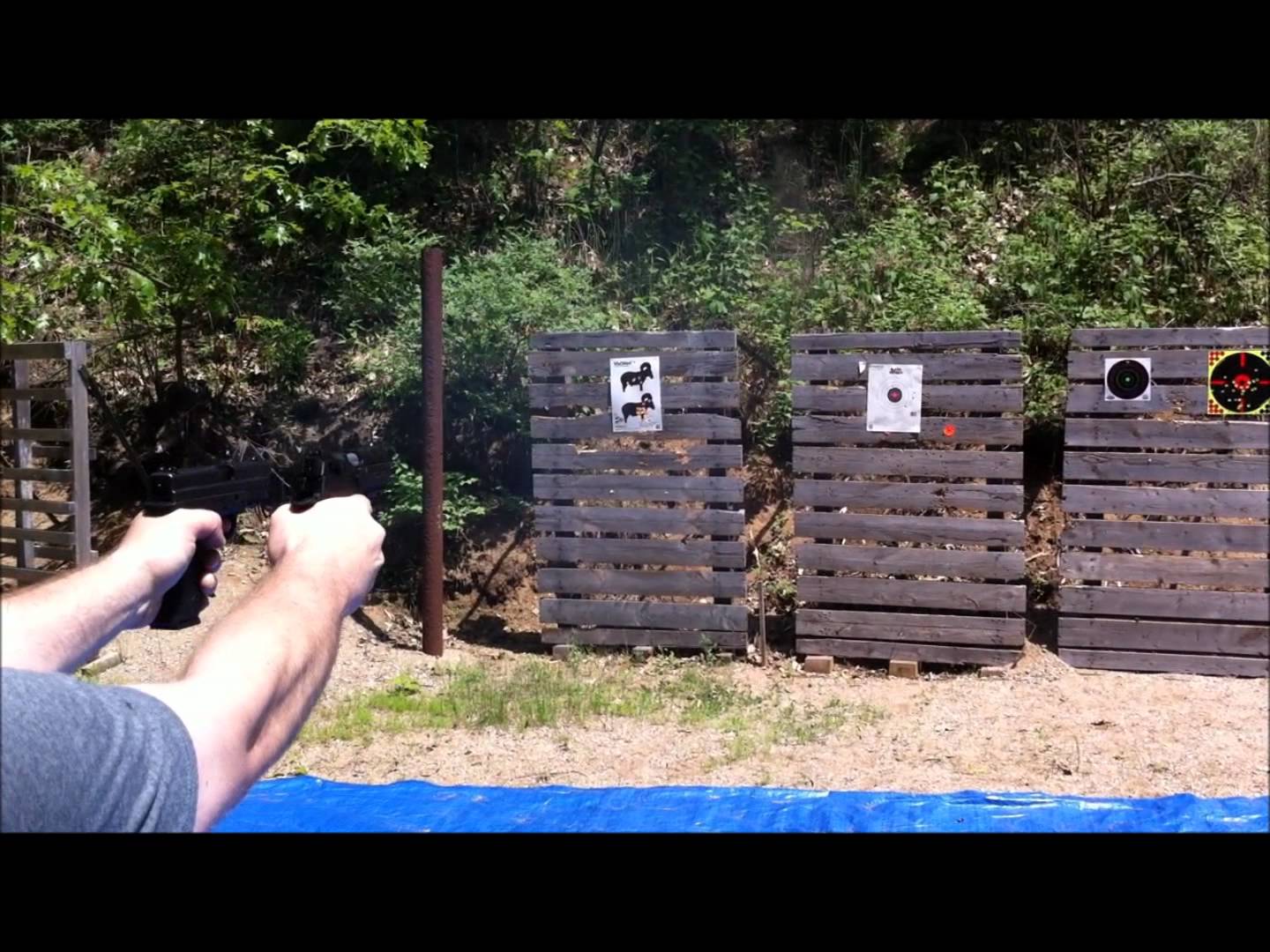 Dual Wielding Pistols: .40S&W, and 9mm