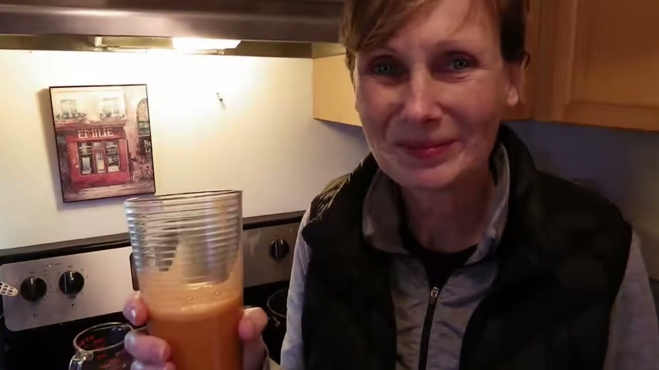 CARROT APPLE GINGER SHOTS