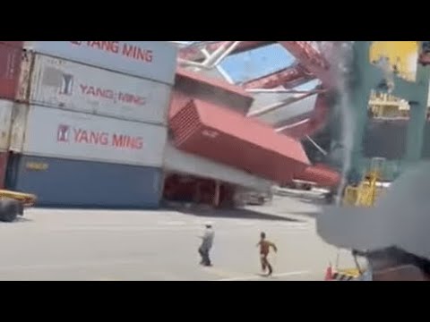 CCP Containership #OverseasOriental crashed into Kaohsiung Port Taiwan