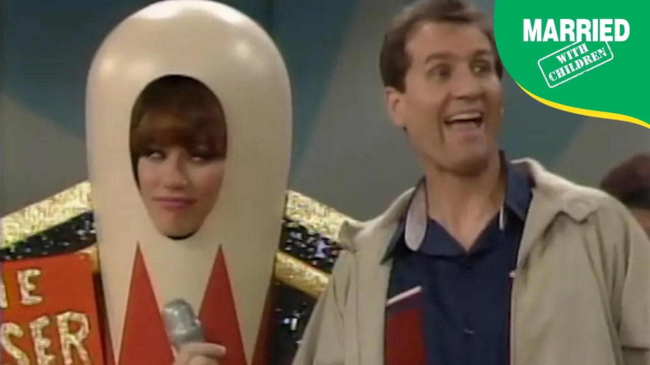 The Bundys Botch Bowling | Married With Children