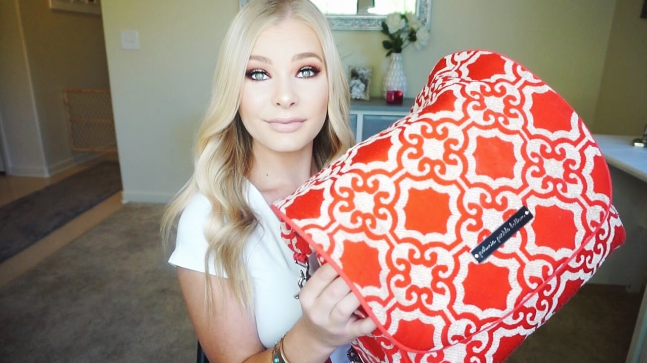 Whats In My Diaper Bag??? | Sarah Pope