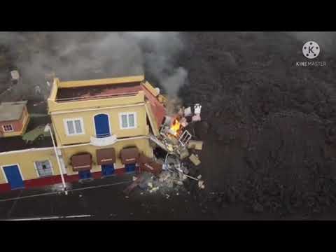 حمم بركان كمبر فيجا  دمرت 385 منزل واستمرار جريان الحمم في اسبانيا 22/9/2021