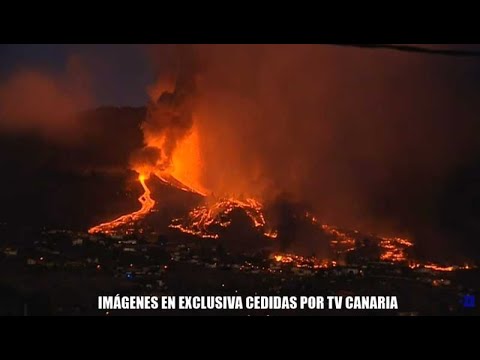 Eruption begins at Cumbre Vieja volcano, the first since 1971 -- La Palma, Canary Islands