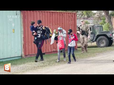 Exclusive: Cuban Migrants Breach New Texas Border Barrier