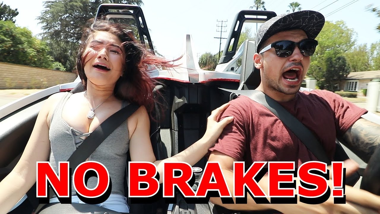Scaring HOT GIRLS in UBER Ride w/SLINGSHOT!!! *SHE FAINTED*