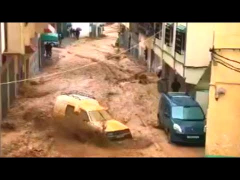 Heavy rain in Panamá has caused floods and landslides!  pulsation earth! #flood #lluvias #chuva