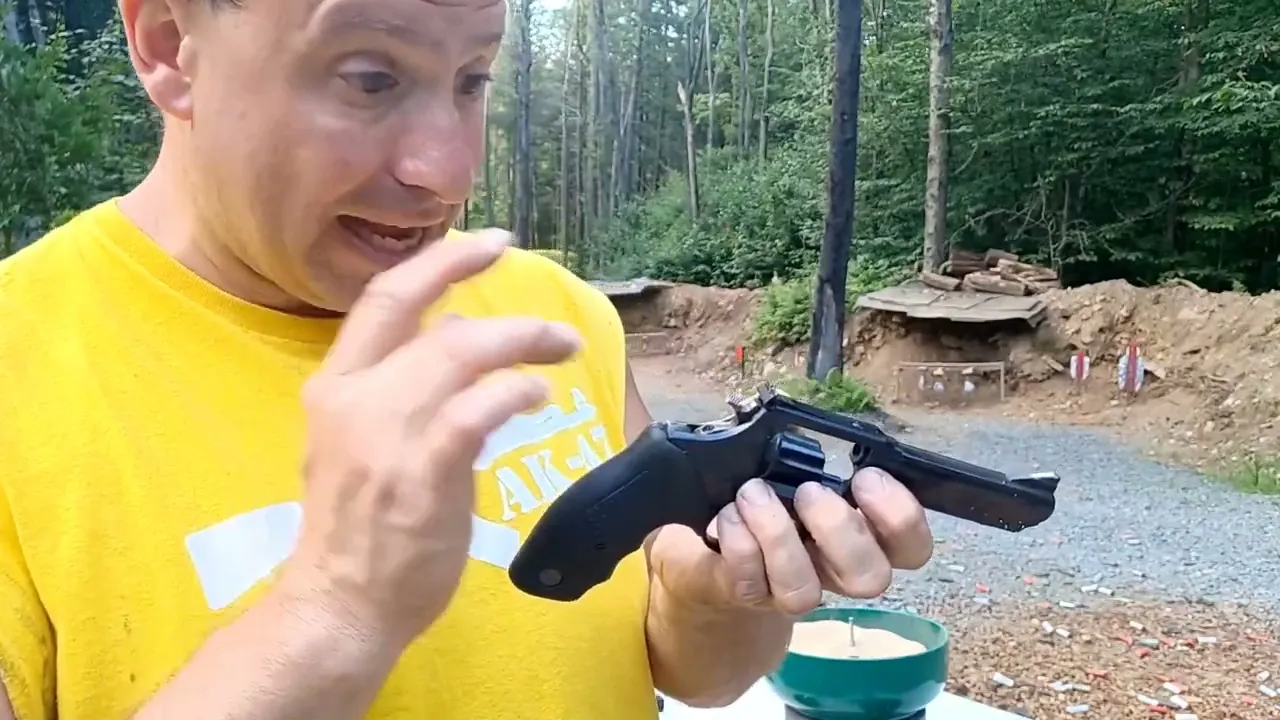 Revolver vs Semi-auto Pistol jamming test