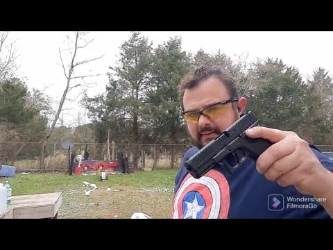 Federal Auto Match 22 LR 36 Grain HP Water Jug Penetration Test With The Glock 44. 22 LR For Carry?