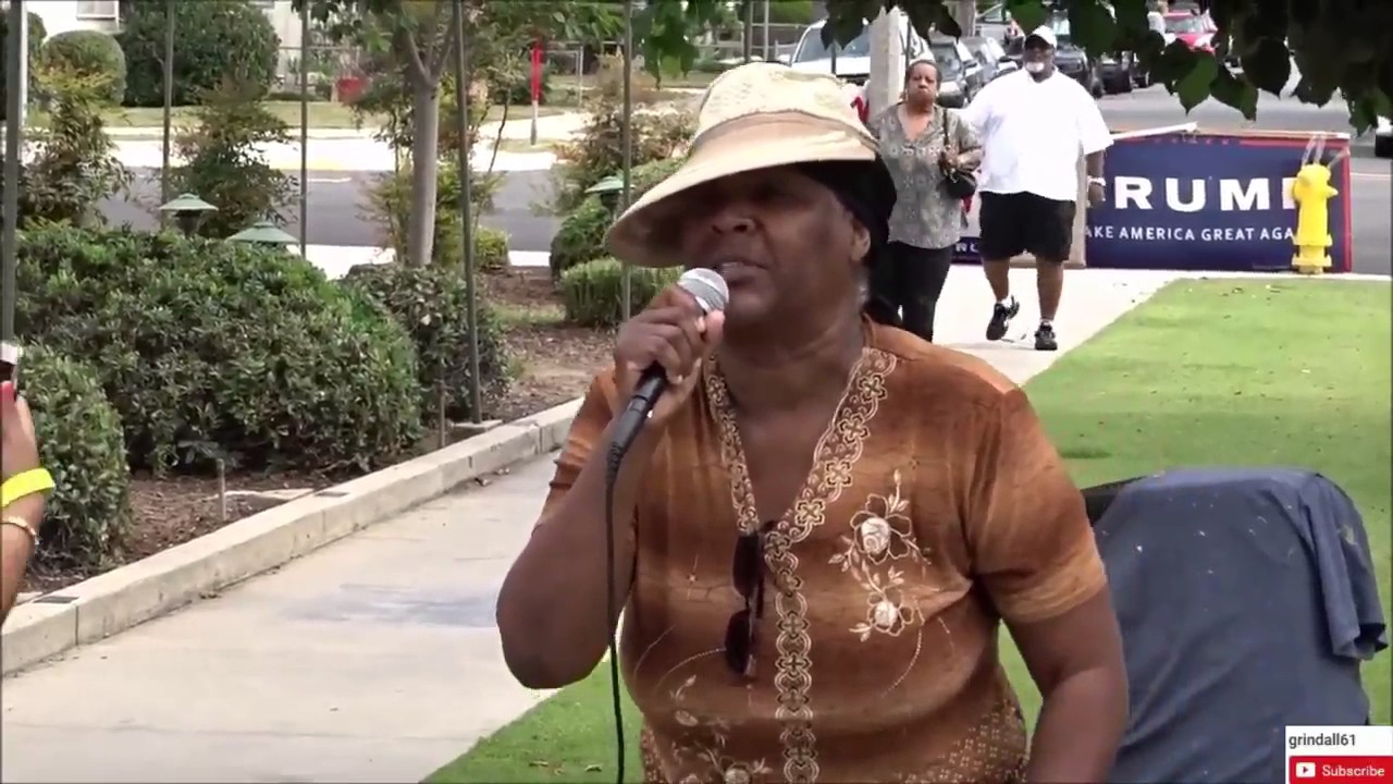 Bad day for Maxine Waters! Black pro-Trump woman explodes on her, crowd boos as she leaves townhall