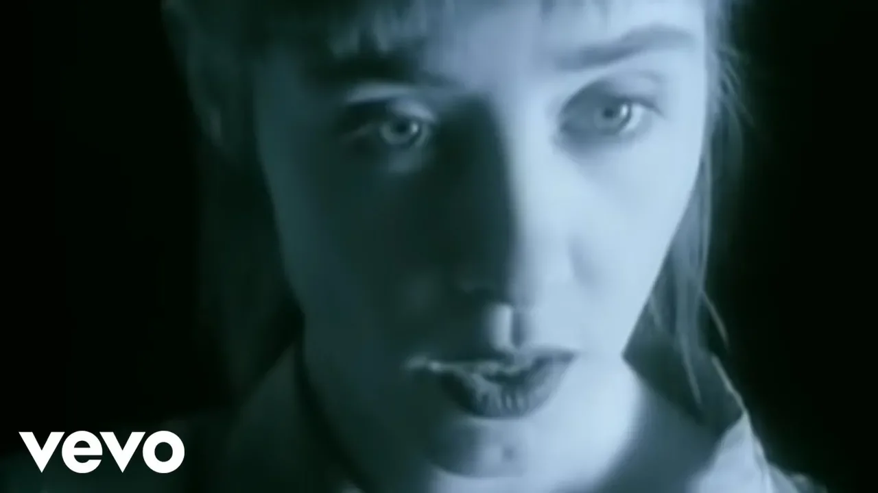 Suzanne Vega - Luka (Official Video)