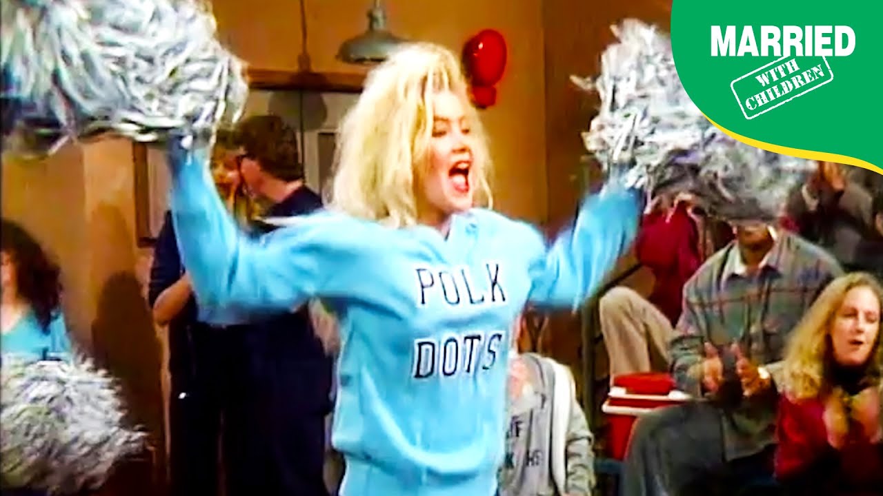 Kelly Cheers For Polk | Married With Children