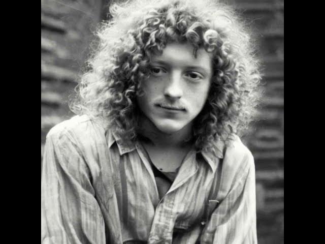 YOUNG ROBERT PLANT