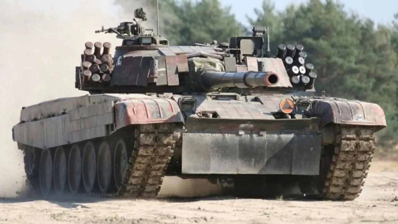 AS IT'S NOT BAD ENOUGH FOR RUSSIA: POLAND IS SENDING PT-91 TWARDY TANKS || 2022