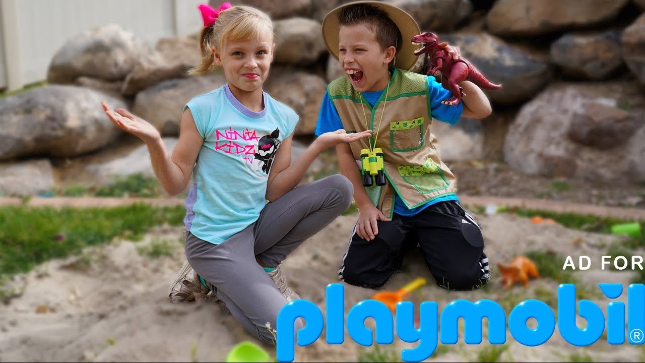 Paxton and Payton go on a DINOSAUR Adventure! Playmobil