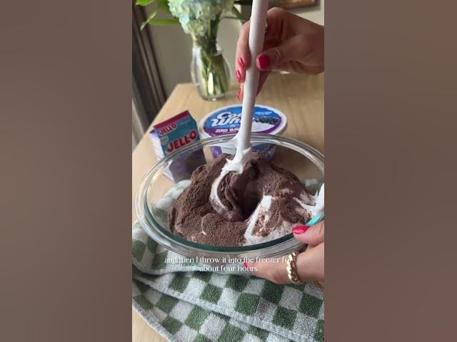 Let’s make the easiest sweet treat for the summer time! I used zero sugar Cool Whip & zero sugar