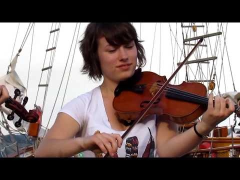 The Saskatchewan Fiddlers & Step Dancers (08)