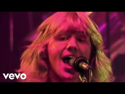 Triumph - Lay It On The Line (Official Video)