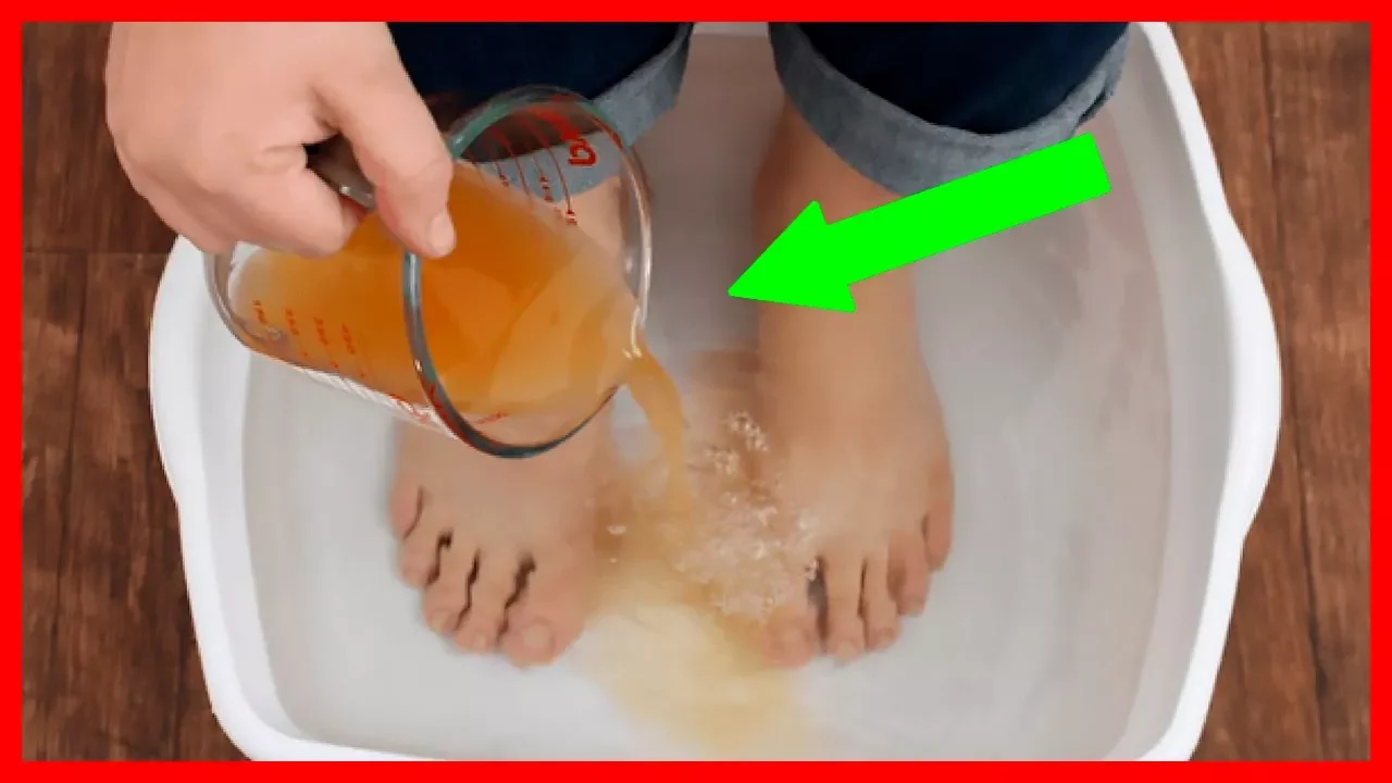 Revive Tired Feet and Eliminate Toxins With This DIY Foot Detox Soak