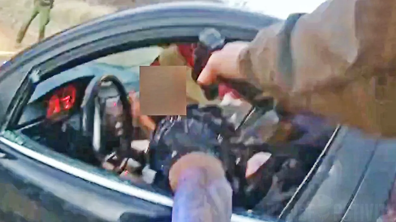 Border Patrol Agent Shoots Man Smuggling Undocumented Migrants in a BMW