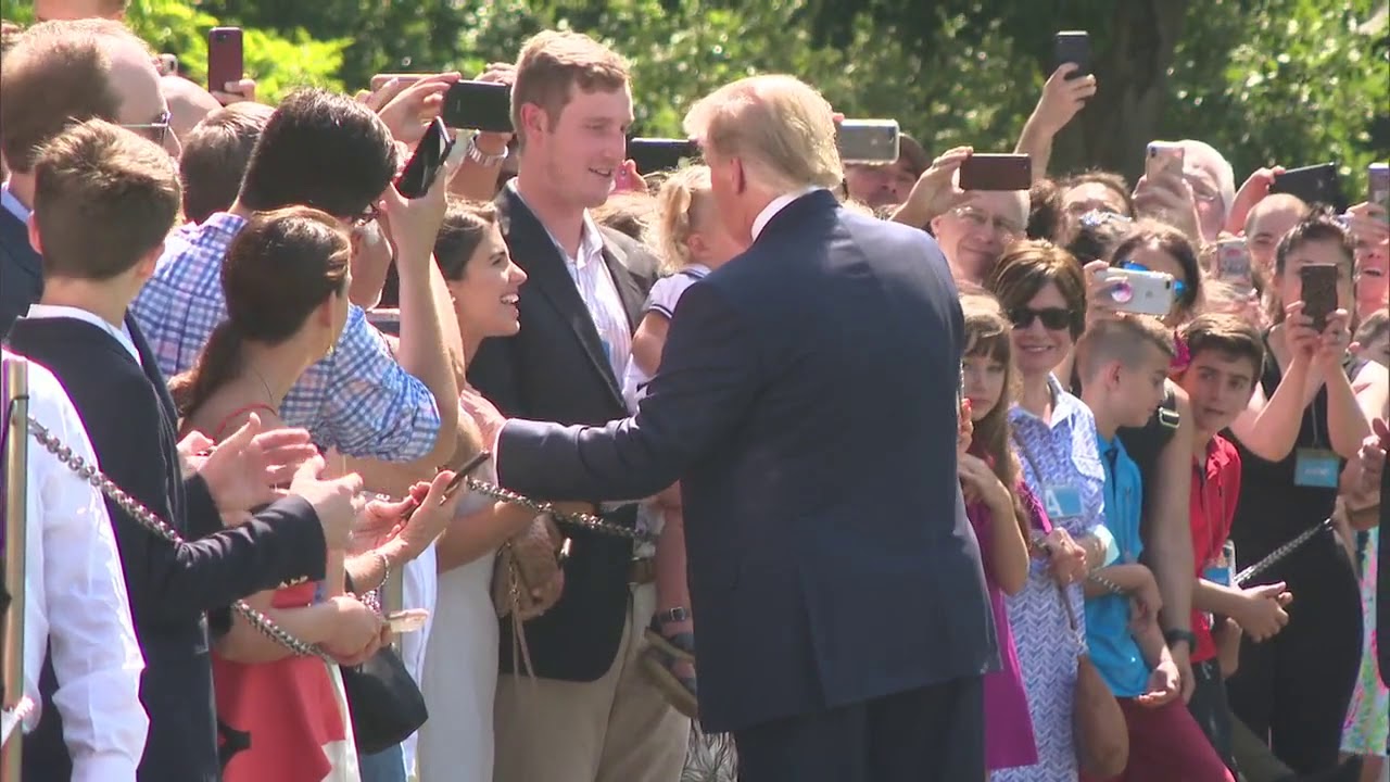 SURPRISE! President Trump Surprises White House Tour Group