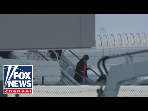Plane carrying more than 150 migrants lands in NYC: Fox News exclusive
