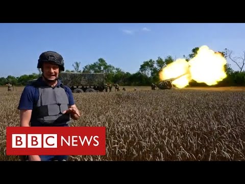 Frontline report:  Ukraine’s artillery attacks Russian forces in south  - BBC News