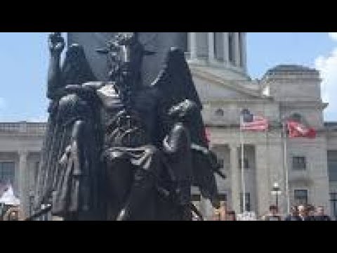 Signs of the end times: satanists want statue of Baphomet installed on government property