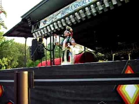 Derrick Suwaima Davis, World Champion Hoop Dancer, at 2008 Chotaw fair  1