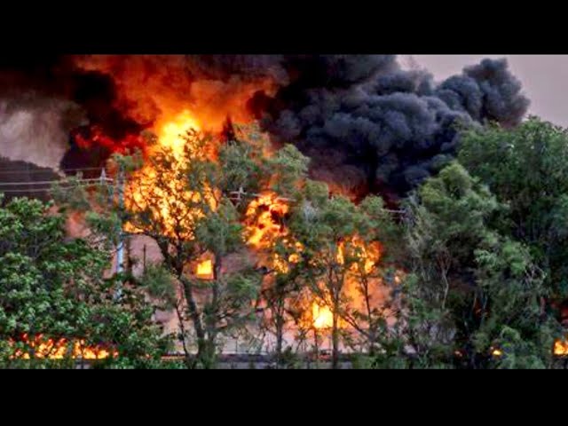 Louisiana Chemical Plant on Fire ￼🔥