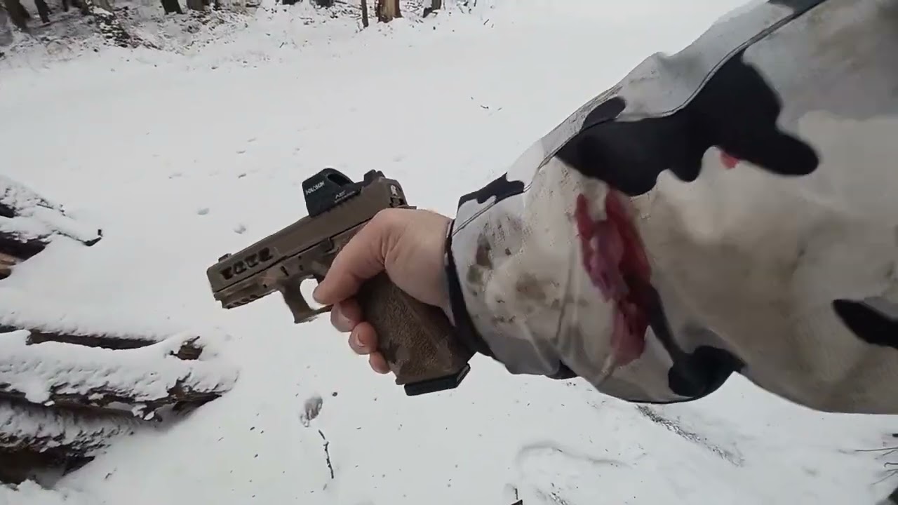One-handed shooting with Holosun 507 acss