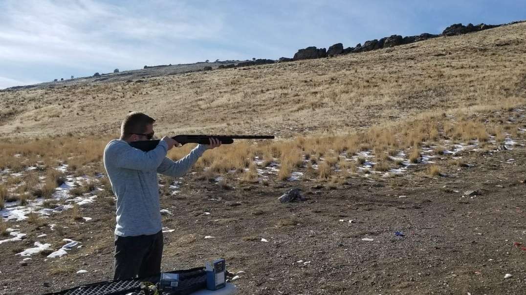 Trying out a Remington 870 Express Super Magnum for the first time. (12 gage and 28 inch barrel)