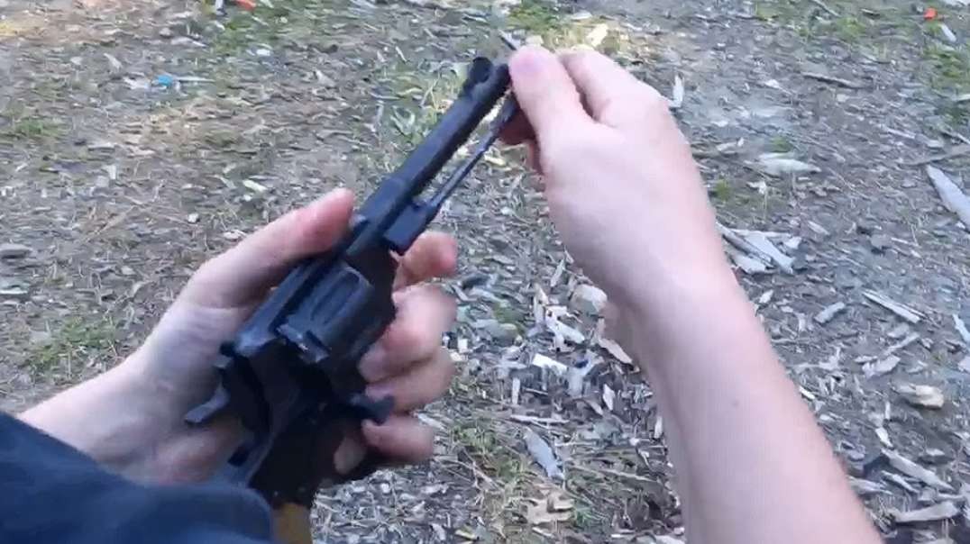 Fast Nagant Revolver shooting and unloading demonstration
