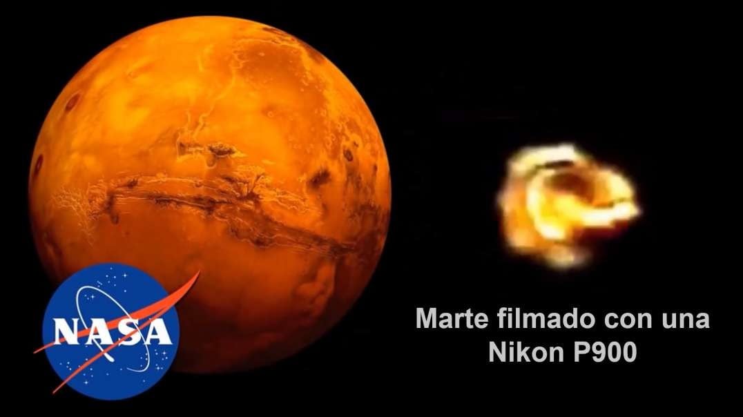 Marte según la NASA y Marte con una Nikon P900