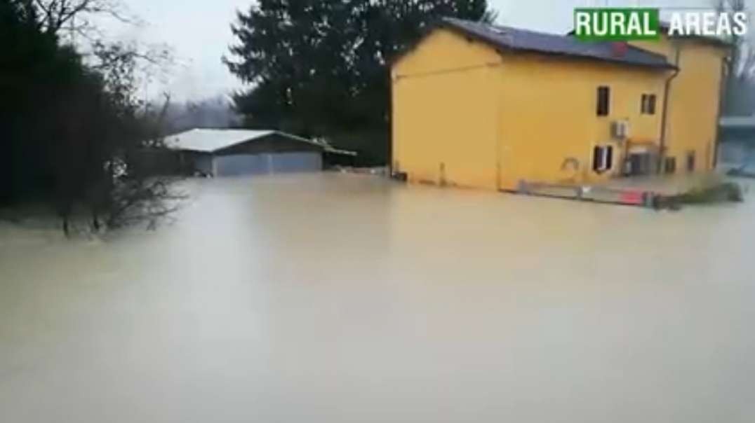 [Breaking news] Panaro river broke its bank- 60 families evacuated in Castelfran.mp4