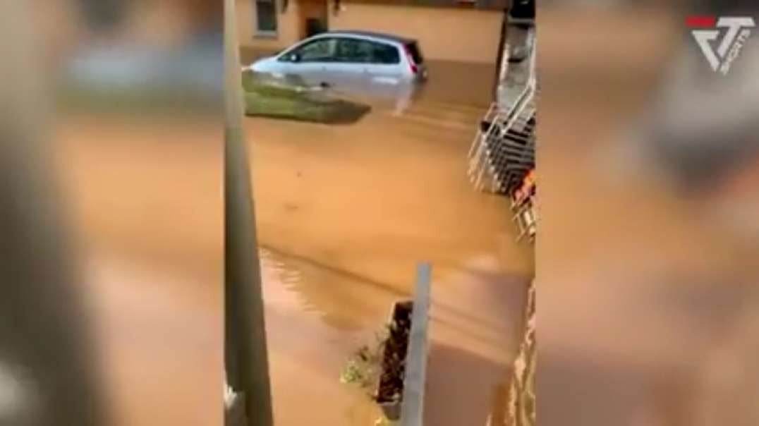 City DROWNED- flooding in Büdingen due to melting snow, Germany - Natural Disast_low.mp4