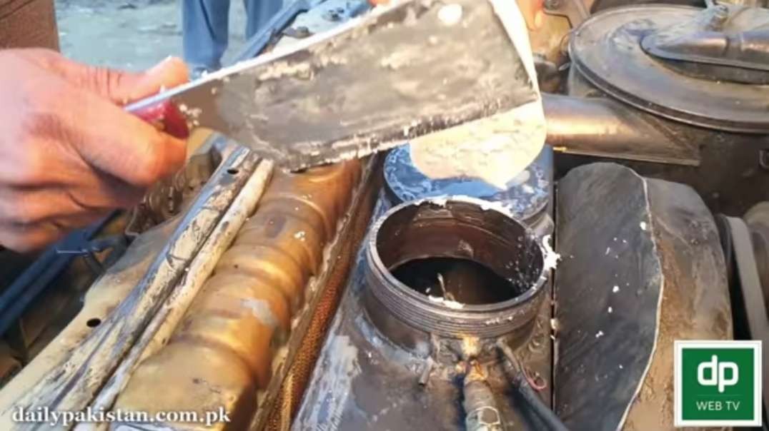 Mehngy Petrol se chutkara, Rawalpindi k shehri ne Charbi se chalny wali gari ban.mp4