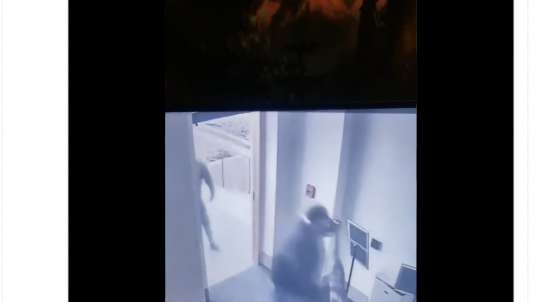 GOP's, Mike Nearman, seen OPENING THE BACK DOOR AND LETTING rioters inside Capitol!