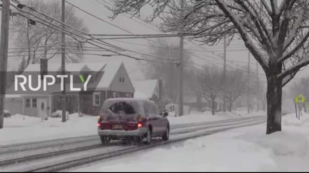 USA- Heavy snowfall blankets parts of New Jersey.mp4