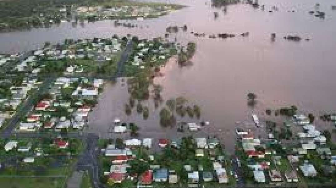 Hurricane wind and heavy storm hit Canberra, Australia. Natural disasters.mp4