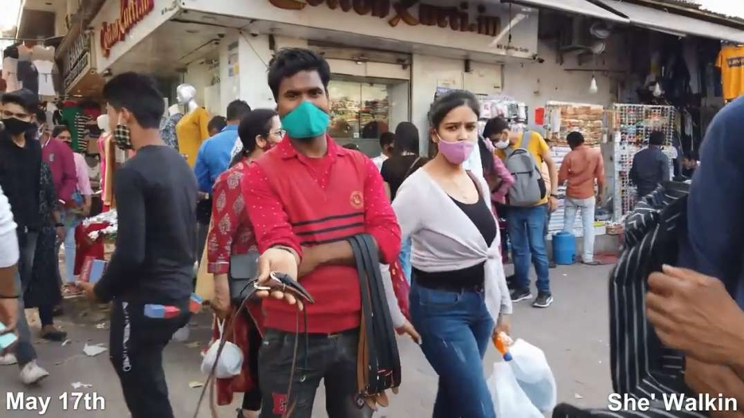Dehli India Walking The Streets Covid-19 Coronavirus Lockdowns Curfews Quarantines Masks Pandemic