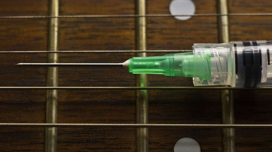 Eric Clapton After Covid Vaxx .. ‘I should never have gone near the needle’