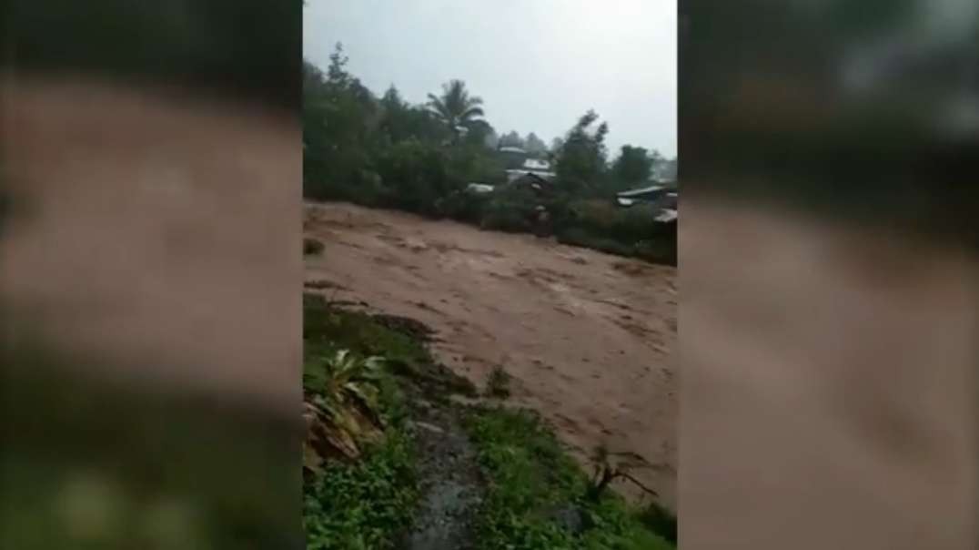 (June 1, 2021) Heavy rains cause floods, landslides in Surigao del Norte provinc.mp4
