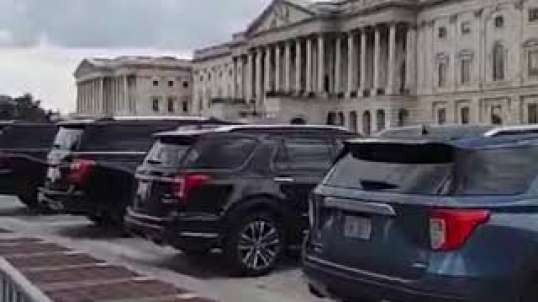 👀"Hold traffic on the avenue until Trump and Kennedy leaves"?