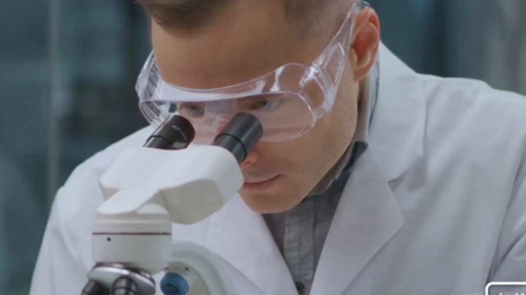 BREAKING DISCOVERY! Doctor finds Horrific stuff in COVID Injections Do To human BLOOD!