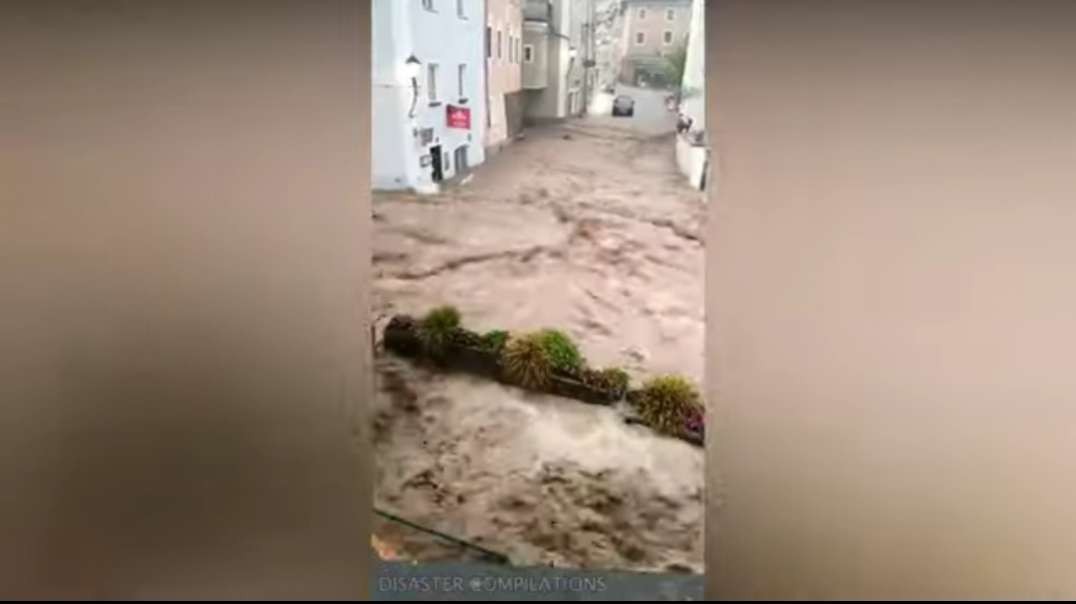 MAJOR Floods Hit Hallein, Austria - Jul. 17, 2021 Hochwasser in Hallein.mp4