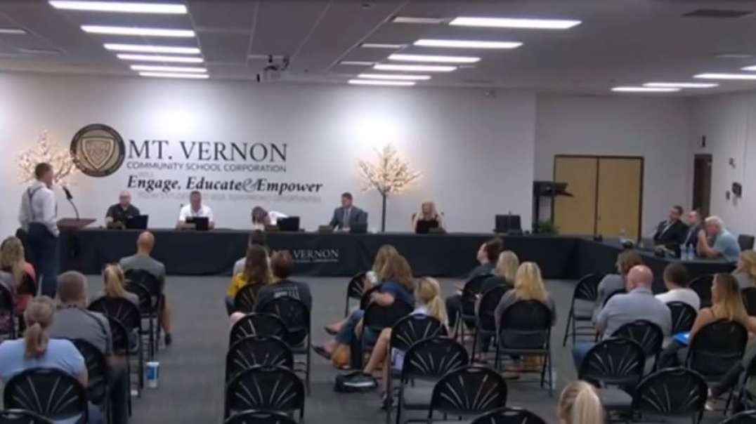 Doctor calls out CDC and school board at school board meeting with truth!.mp4