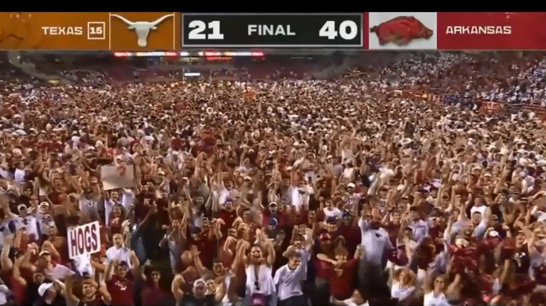 Fans Storm College Football Field Texas and Arkansas Game Longhorns vs Razorbacks Sept 11th 2021.mp4